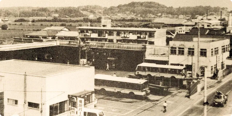 写真：堀川バス株式会社の整備工場外観